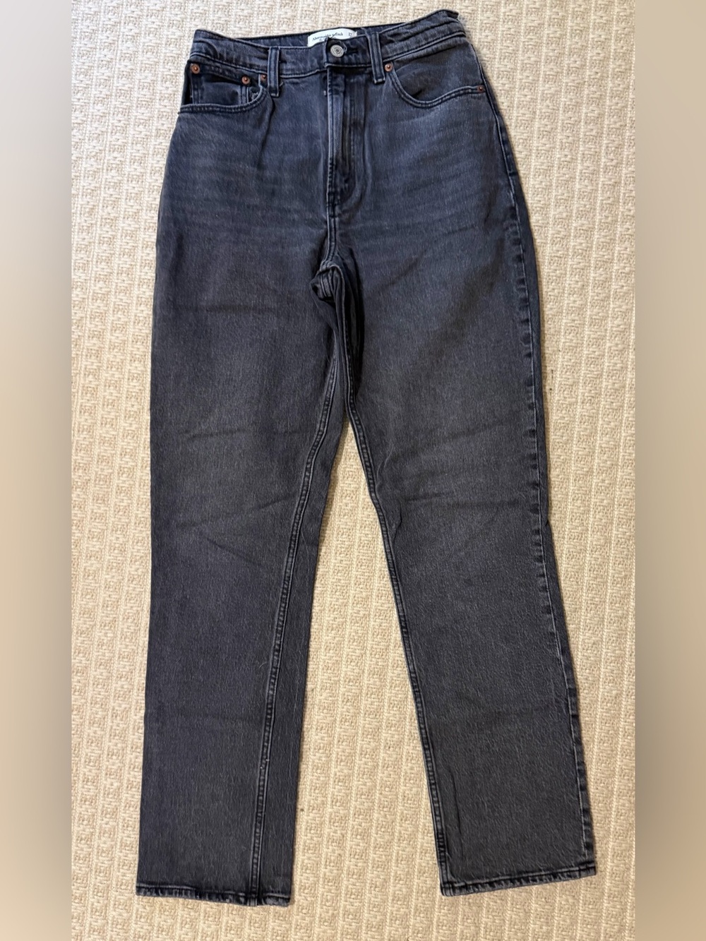 Abercrombie & Fitch Curve Love Ultra High Rise 90s Straight Jean
